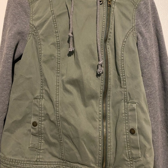 HOLLISTER UTILITY JACKET - Picture 6 of 16